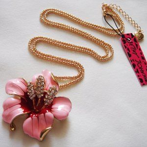FLOWER PENDANT BROOCH BETSEY JOHNSON NECKLACE